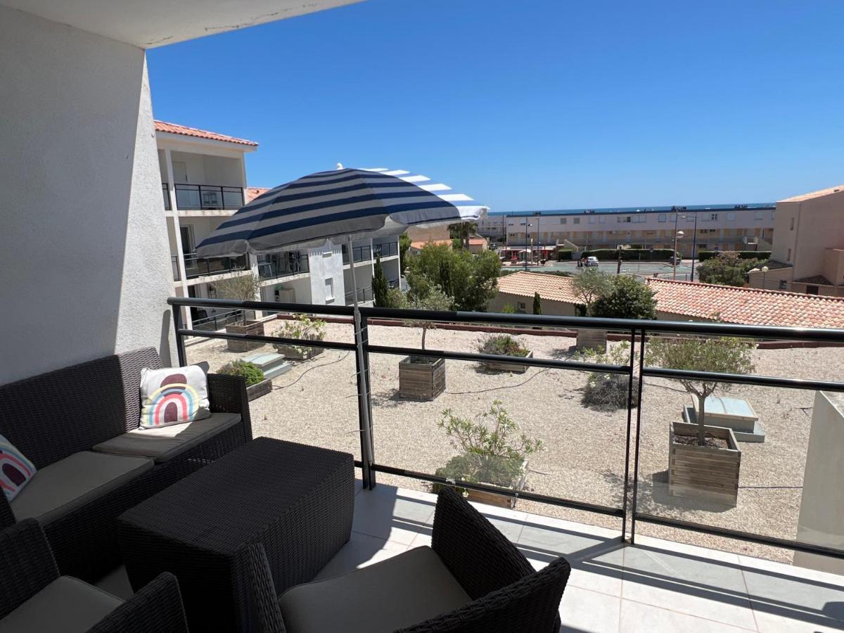 Superbe Appartement A Saint Pierre La Mer Luaran gambar