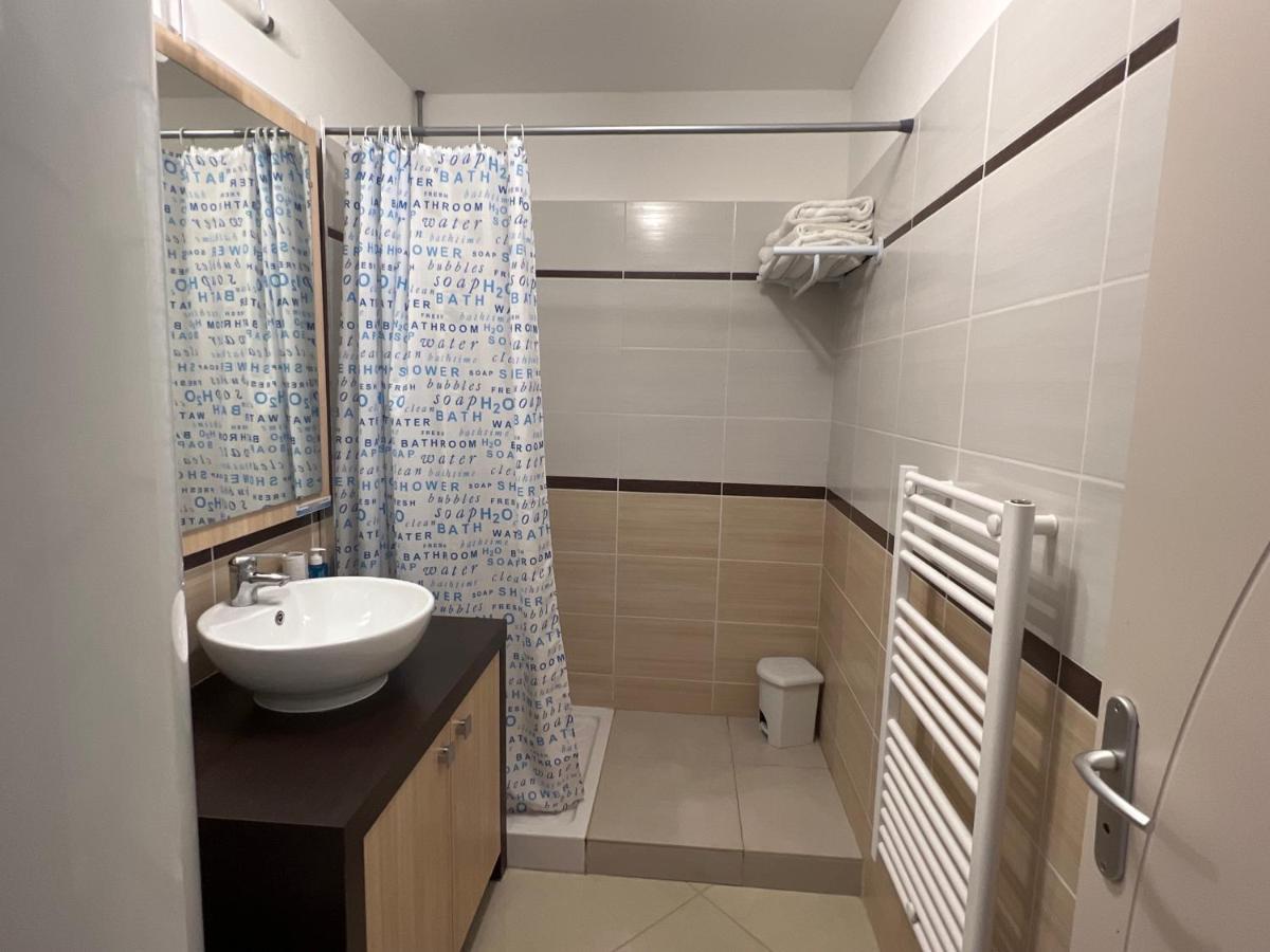 Superbe Appartement A Saint Pierre La Mer Luaran gambar